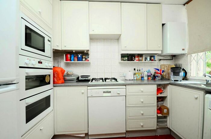 2 Bedroom Terraced House To Rent In Putney Heath Lane, Putney Heath, London, SW15