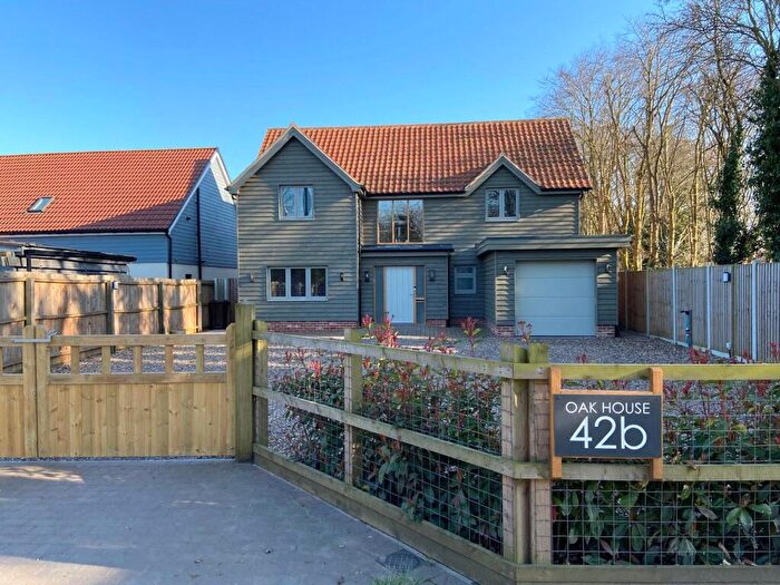 4 Bedroom Detached House For Sale In Harwich Road, Lawford, Manningtree, Essex, CO11