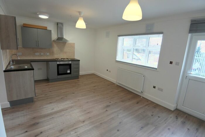 1 Bedroom Flat To Rent In Burnley Road, Dollis Hill NW10