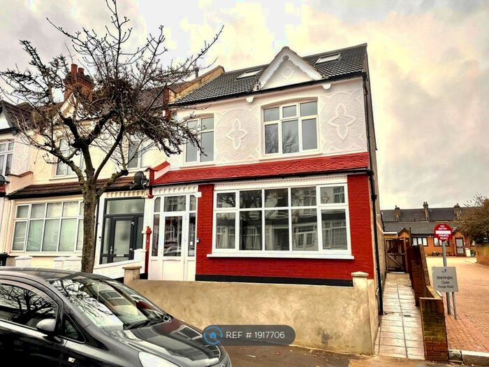 5 Bedroom End Of Terrace House To Rent In Nutfield Road, Thornton Heath, CR7