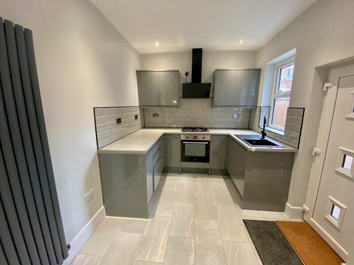 3 Bedroom Terraced House To Rent In Grange Street, Salford, M6