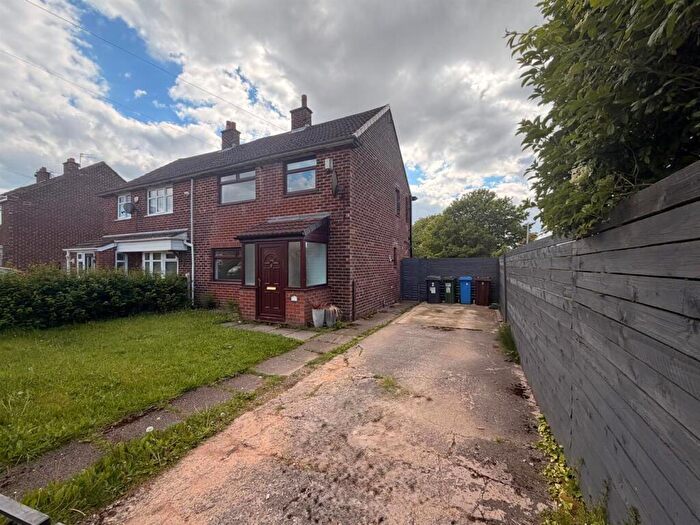 3 Bedroom House To Rent In Coronation Avenue, Dukinfield, SK16