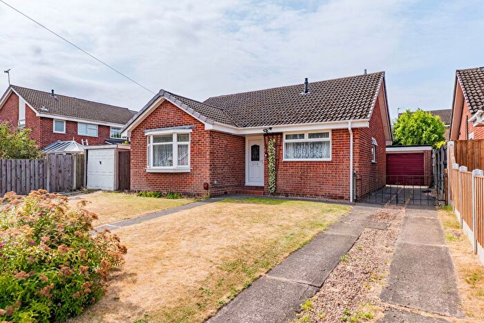 3 Bedroom Bungalow For Sale In Bramley Grange Crescent, Bramley, Rotherham, S66