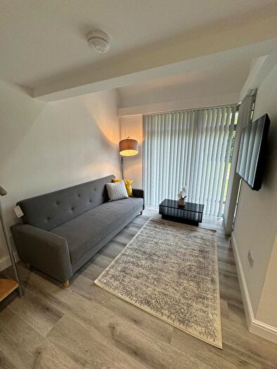 1 Bedroom End Of Terrace House To Rent In Trinity Close Old Town, CV37