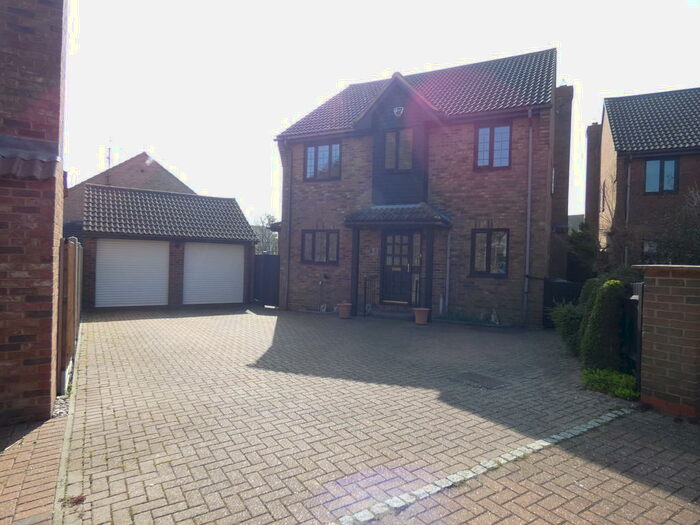 4 Bedroom Detached House To Rent In Wootton, MK43