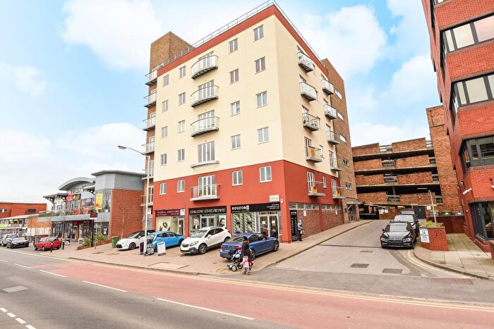 2 Bedroom Apartment To Rent In Market Street, Bracknell, RG12