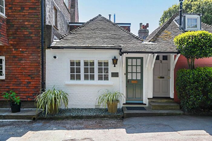 1 Bedroom Cottage For Sale In Mill Road, Winchelsea, East Sussex, TN36