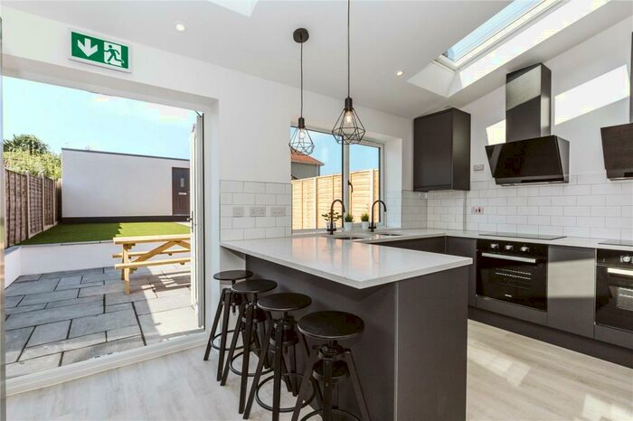 6 Bedroom Terraced House To Rent In Filton Avenue, Bristol, BS34