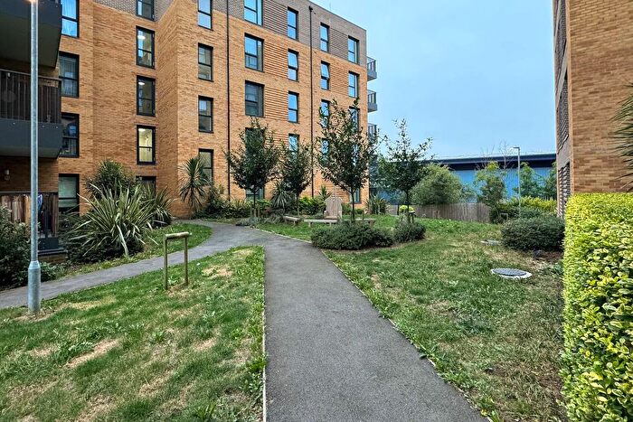 1 Bedroom Flat For Sale In Rowland Road, London, N17