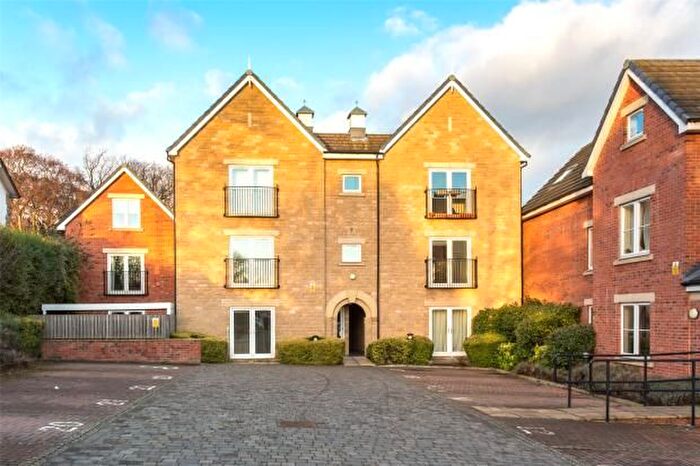 2 Bedroom Flat For Sale In Aragon Court, Stainbeck Lane, Leeds, LS7