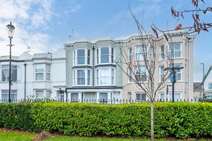 1 Bedroom Flat For Sale In The Steyne, Bognor Regis, PO21