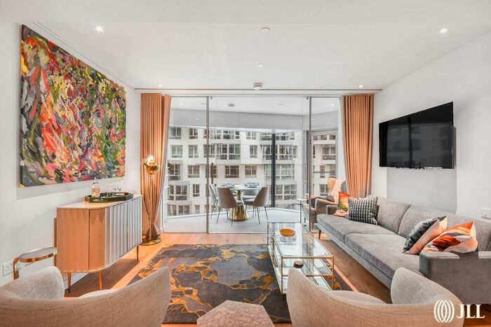 2 Bedroom Flat To Rent In Electric Boulevard, London, SW11