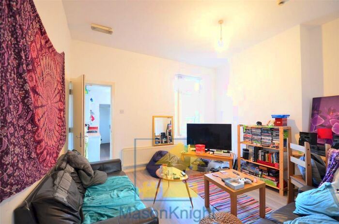 5 Bedroom Terraced House To Rent In Student Property - Manilla RoadSelly Oak, Birmingham, B29