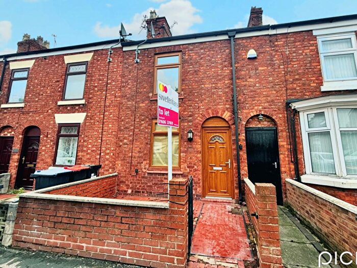 2 Bedroom House To Rent In Dingle Lane, Winsford, CW7