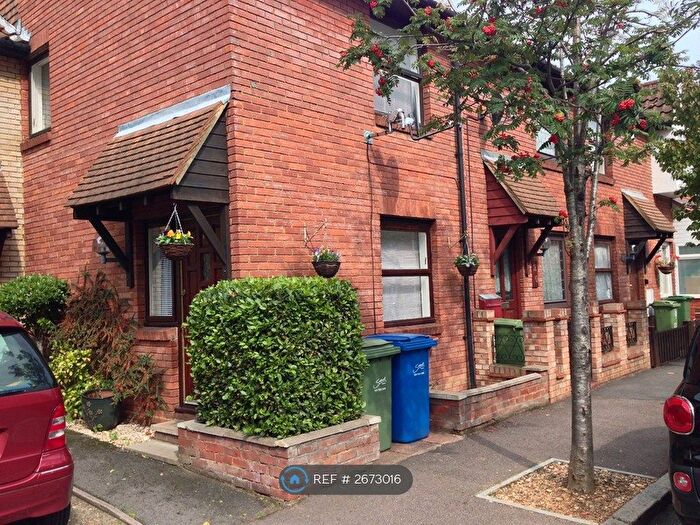 2 Bedroom Terraced House To Rent In Trothy Road, London, SE1