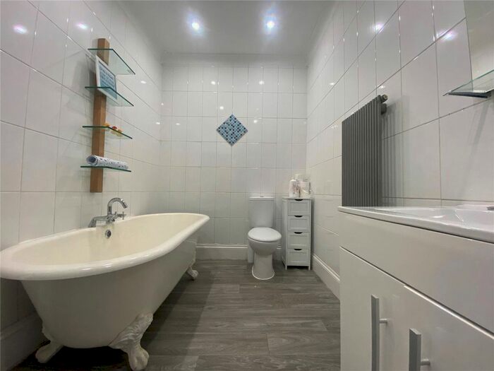 3 Bedroom Semi-Detached House To Rent In Queens Road, Watford, Hertfordshire, WD17