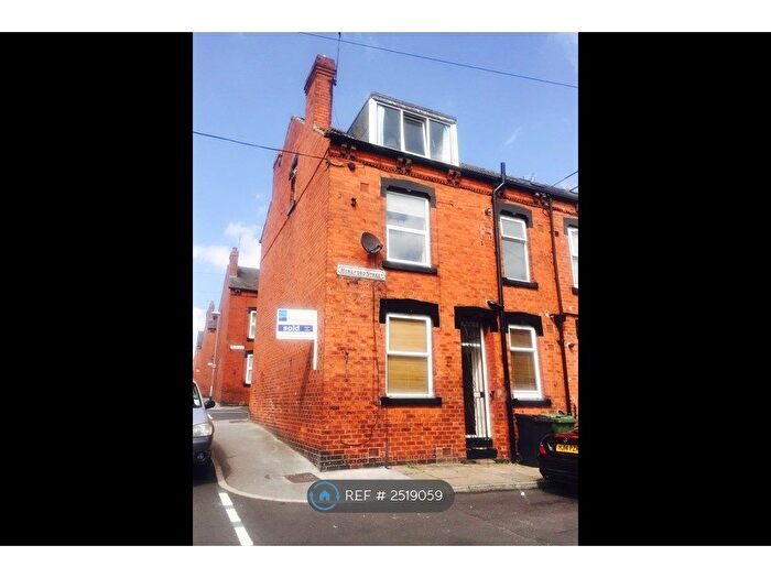 3 Bedroom End Of Terrace House To Rent In Hereford Street, Leeds, LS12