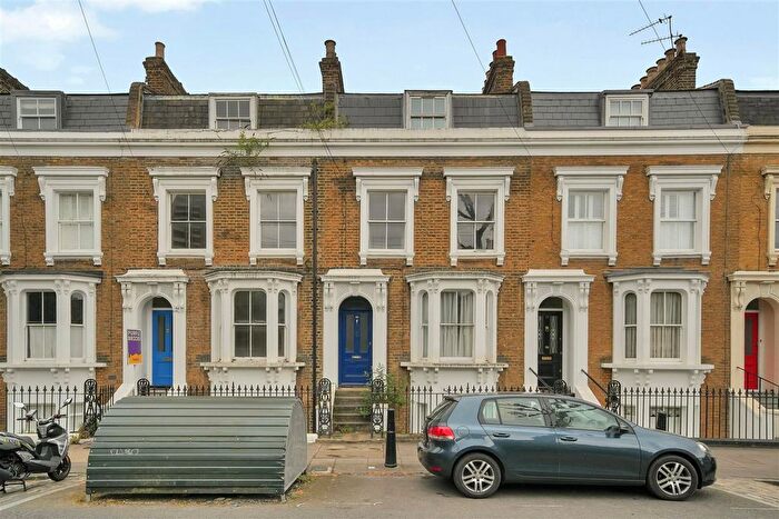 4 Bedroom Property For Sale In Tomlins Grove, Bow, E3