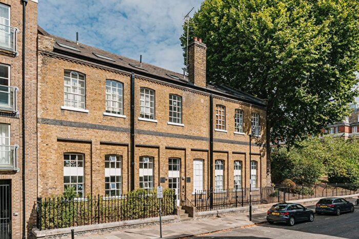 2 Bedroom Flat For Sale In Hardwick Street, London, EC1R