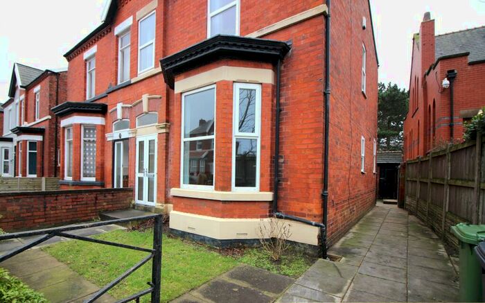 3 Bedroom Semi-Detached House To Rent In St Lukes Grove, Southport, PR9