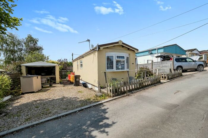 1 Bedroom Mobile/park Home For Sale In Buckingham Orchard, Chudleigh Knighton, Chudleigh, Newton Abbot, TQ13