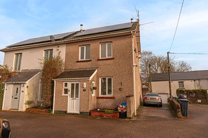 2 Bedroom Semi-Detached House For Sale In The Highway, New Inn, NP4