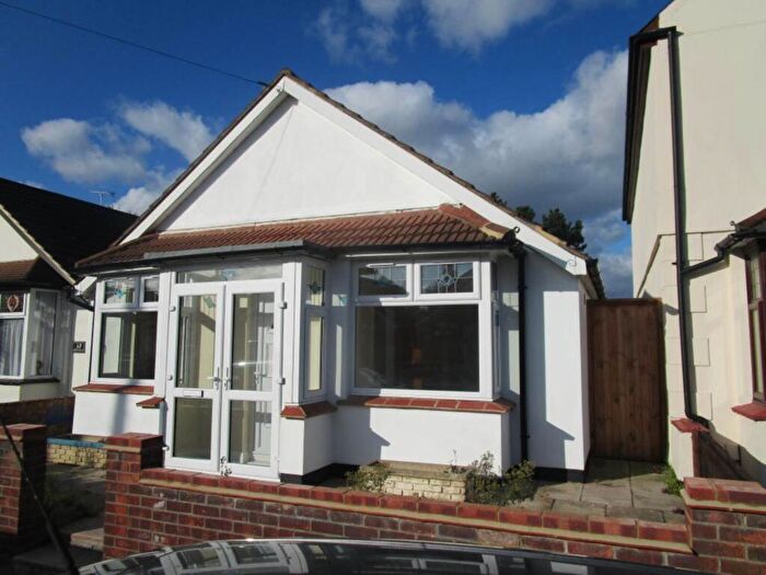 3 Bedroom Detached Bungalow To Rent In Trinity Road, Southend On Sea, SS2