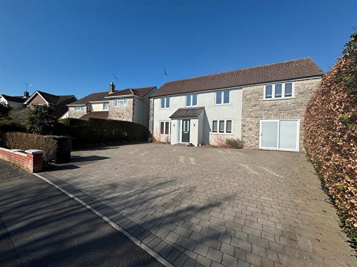 4 Bedroom Detached House To Rent In Kingsbere Crescent, Dorchester, Dorset, DT1