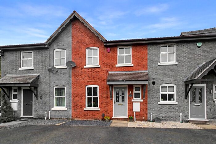 3 Bedroom Terraced House For Sale In Balmoral Close, Tamworth, B79