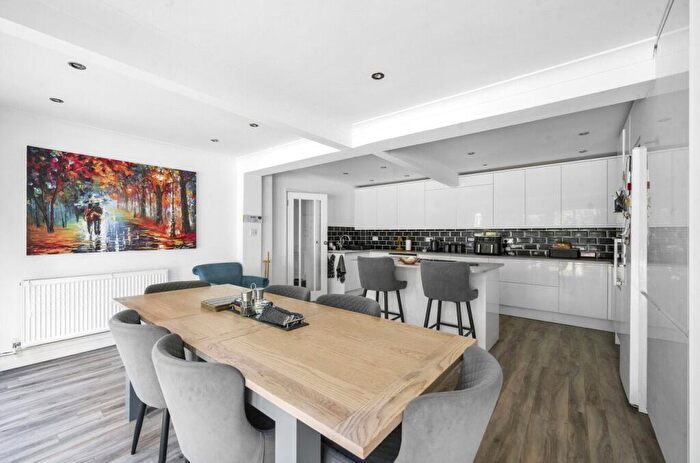 4 Bedroom Detached House For Sale In Alphington Avenue, Frimley, Camberley, Surrey, GU16