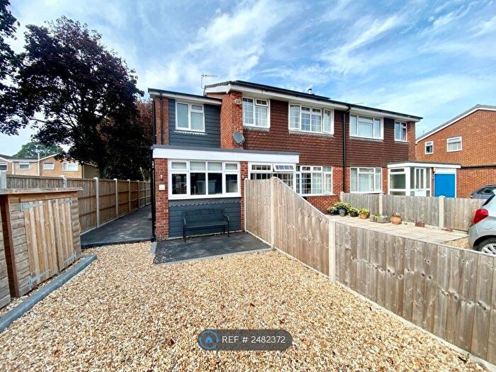 1 Bedroom Flat To Rent In Moorcroft Avenue, Burton, Christchurch, BH23