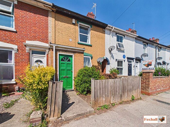 2 Bedroom Terraced House For Sale In Cauldwell Hall Road, Ipswich, IP4
