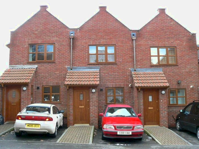 2 Bedroom Property To Rent In George &amp; Dragon Lane, Redfield, Bristol, BS5