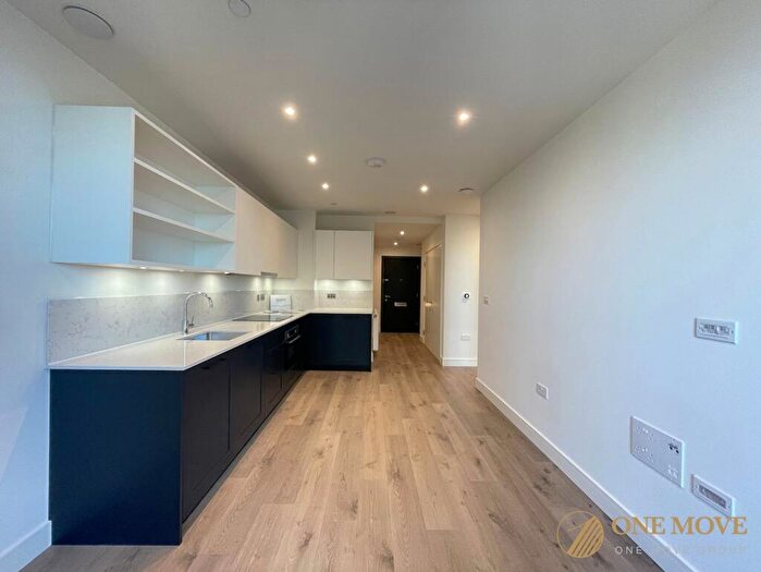 Studio To Rent In Menara Point, TwelveTrees Park, E16