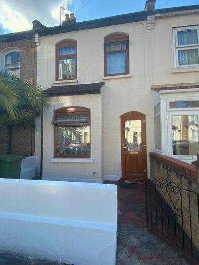3 Bedroom Terraced House To Rent In Shaftesbury Road, London, E7