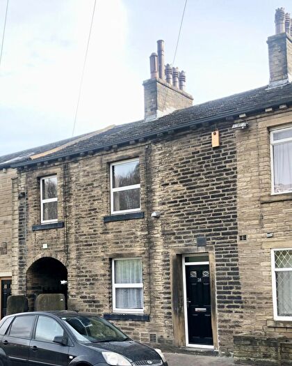 2 Bedroom Apartment To Rent In Wakefield Road, Sowerby Bridge, HX6