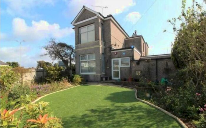 2 Bedroom Flat To Rent In Outland Road, Plymouth, PL2