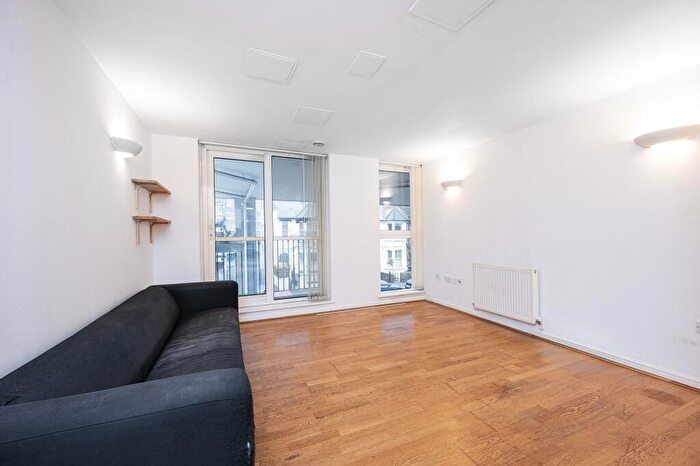 1 Bedroom Flat For Sale In Hacon Square, Richmond Road, London, E8