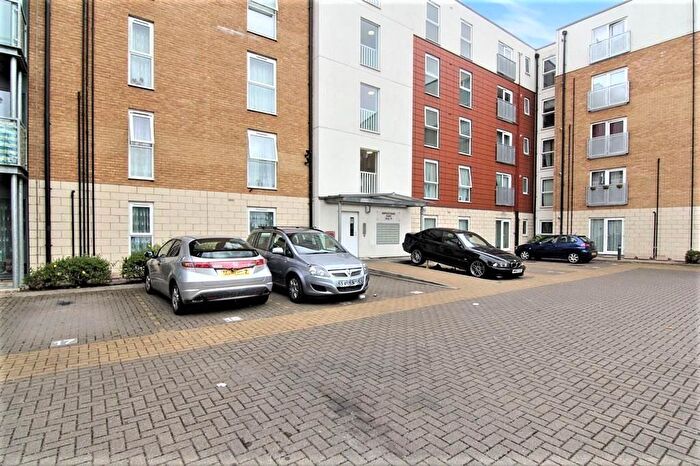 1 Bedroom Flat To Rent In Bertelli Place, Mono Lane, Feltham, Greater London, TW13