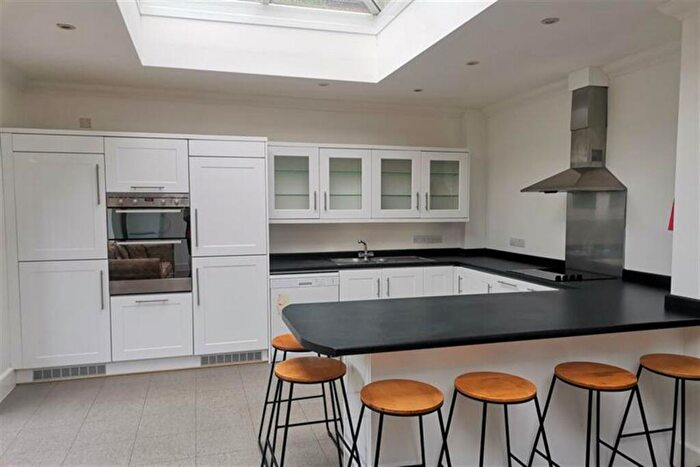 7 Bedroom House To Rent In Bedroom Detached House In Winton, BH9