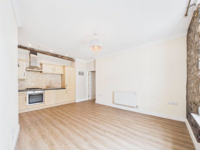 2 Bedroom Flat To Rent In Flat Kensington House, High Street, Haverfordwest, SA61