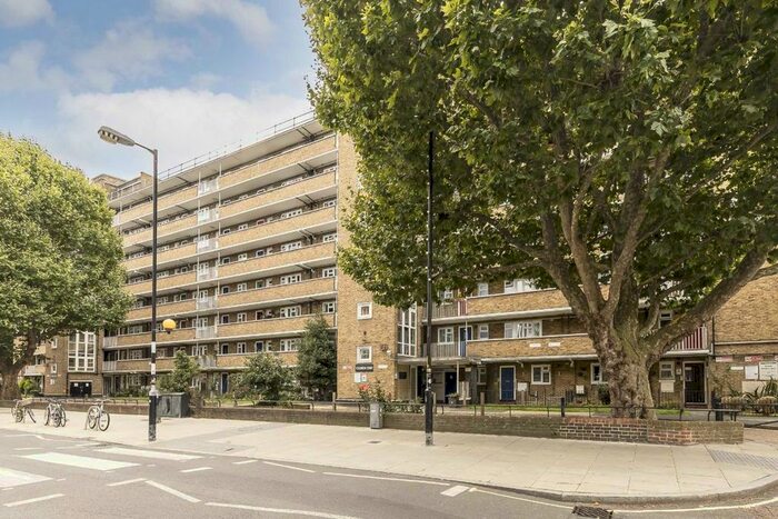 3 Bedroom Flat To Rent In Great Suffolk Street, London, SE1