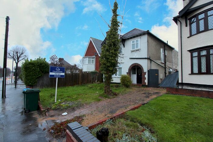 5 Bedroom Semi-Detached House To Rent In Fletchamstead Highway, Coventry CV4