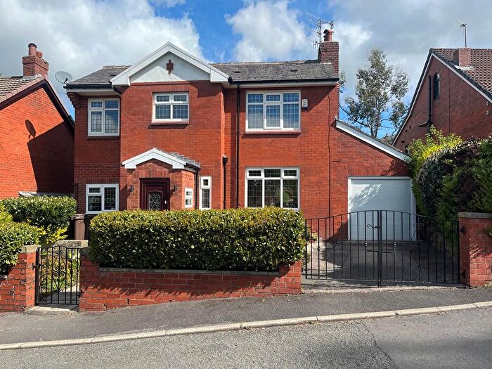 4 Bedroom Detached House For Sale In White Brook Lane Uppermill, OL3