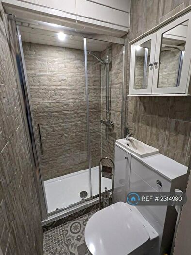 1 Bedroom Flat To Rent In Duke Street, Glasgow, G31