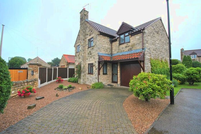 4 Bedroom Detached House To Rent In Greystone Close, Tickhill, DN11