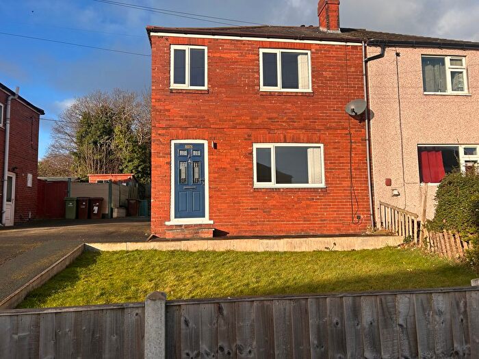 3 Bedroom Semi-Detached House To Rent In The Avenue, Wakefield, WF1