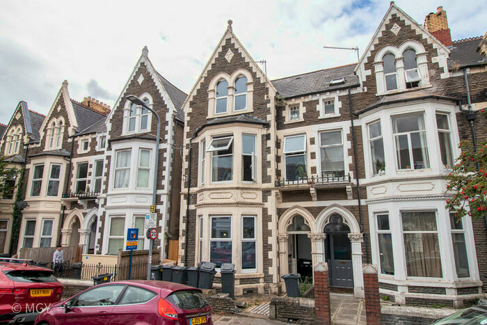 Studio To Rent In Connaught Road, Roath, Cardiff, CF24