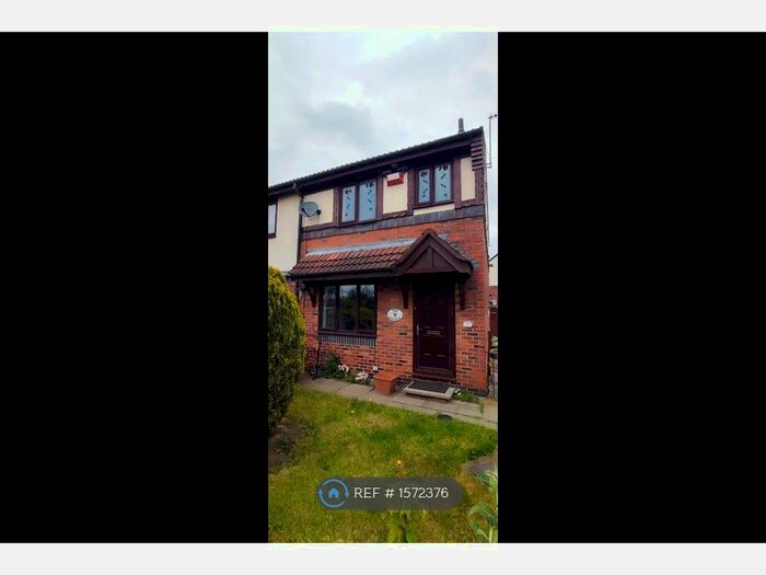 3 Bedroom Semi-Detached House To Rent In Hartwell Close, Manchester, M11