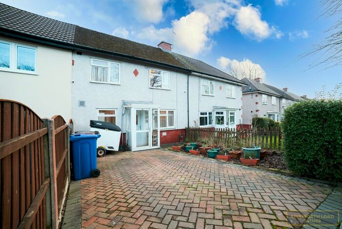 3 Bedroom Town House To Rent In Birtwistle Avenue, Colne, Lancashire BB8